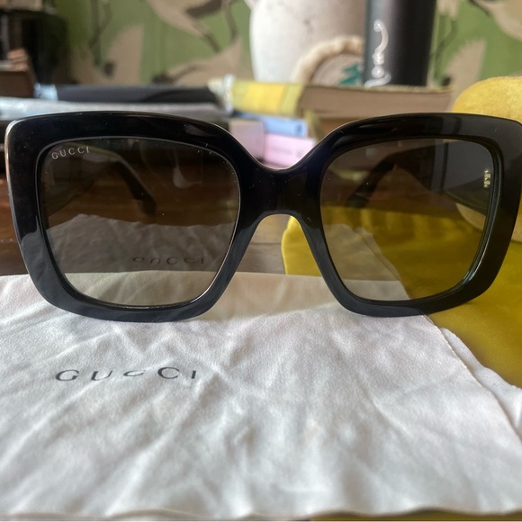 Gucci Sunglass BLACK - Picture 4 of 8